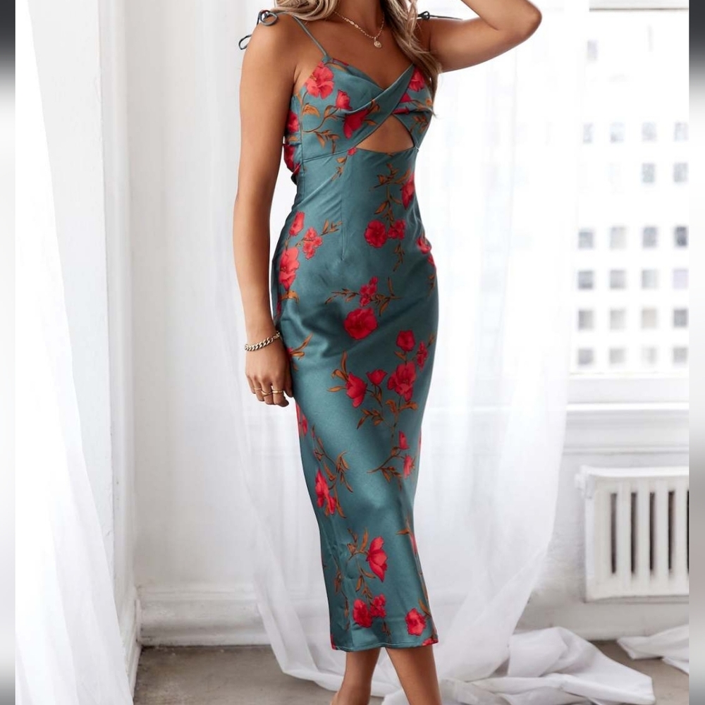 Hello Molly Hunter Green Floral Dress Size  Small